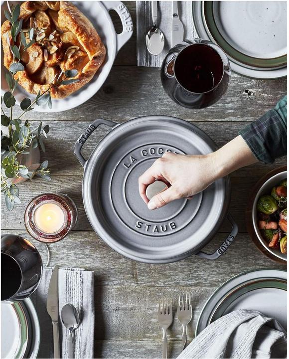 Actual product image Staub Cocotte (24 cm, Casserole + Stewpot, Cast iron)
