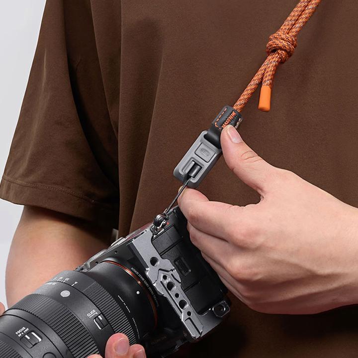 Image du produit Ulanzi CSS2 U-Snap Lite Camera Strap - Mercury Silver (Sangle d'épaule)