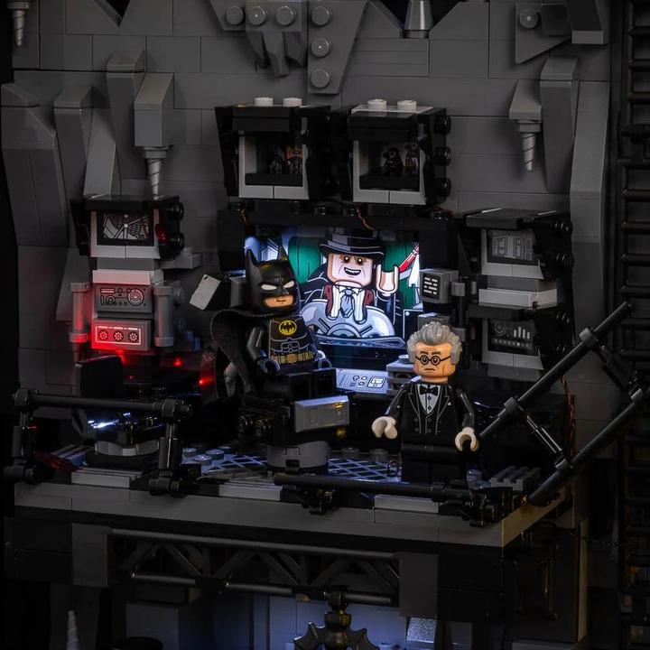 Actual product image Light my bricks LEGO® DC Batcave Shadow Box #76252 Light Kit