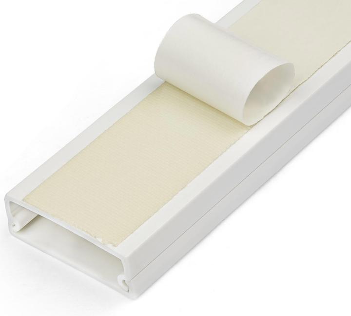 Produktbild StarTech Solid Cable Management Raceway with Adhesive Tape & Cover, 1-1/4"(32mm)W x 3/8"( (100 cm)