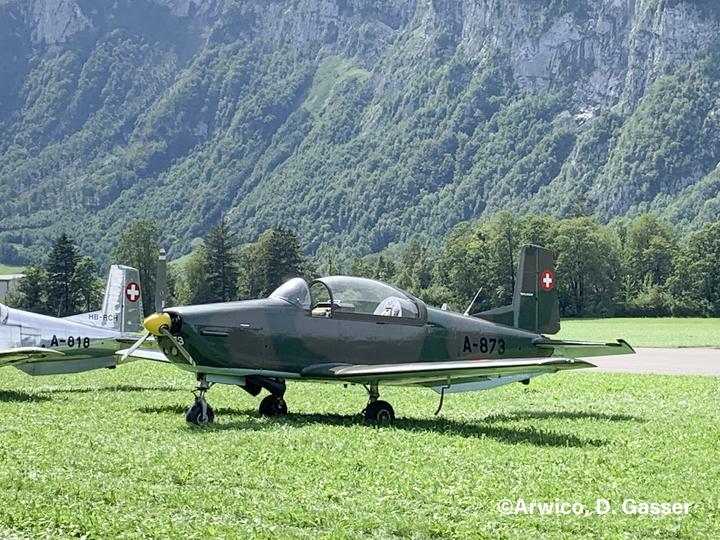 Produktbild Ace Pilatus P-3 A-873 inkl. Chromständer