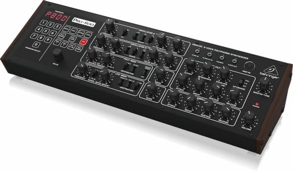 Behringer PRO-800 Syntezator analog