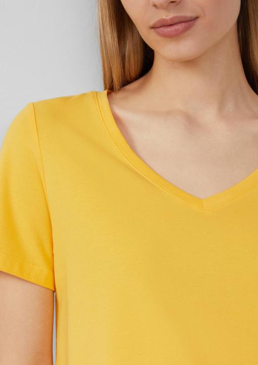 Produktbild S.Oliver T-Shirt T-Shirt mit V-Ausschnitt (46)