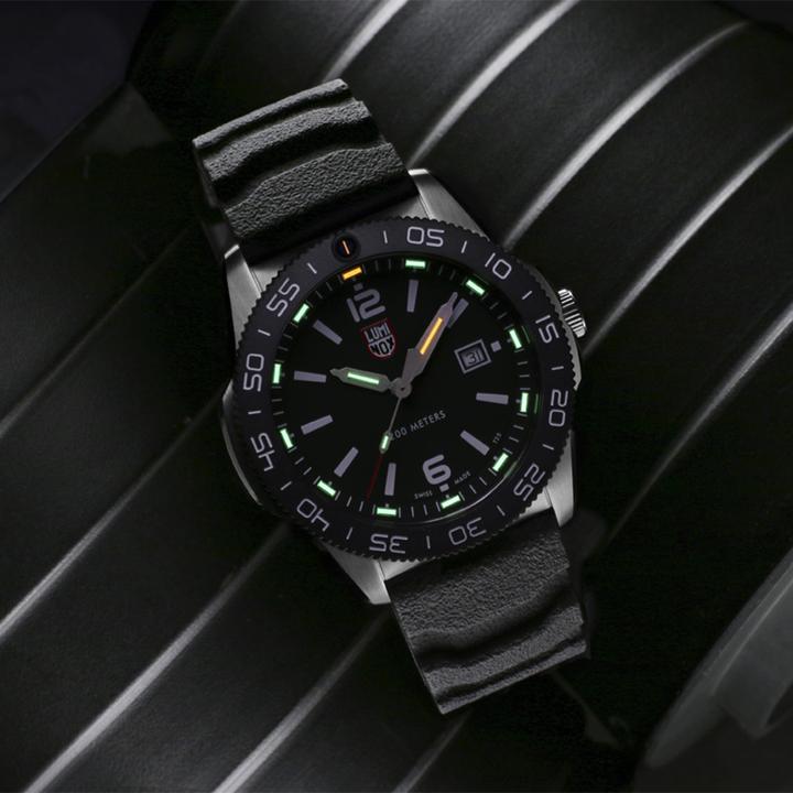 Immagine prodotto Luminox Pacific Diver 3120 Series (Orologio da polso analogico, Fatto in Svizzera, 44 mm)