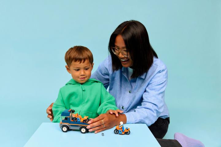 Actual product image LEGO Motorradtransporter (LEGO City)