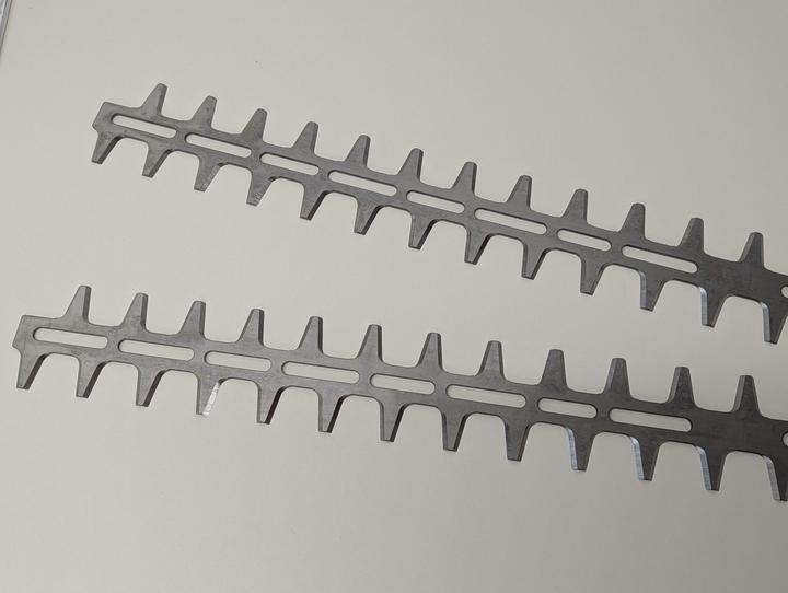 Immagine prodotto Stihl Set di coltelli (Cesoie per siepi, Lame per tosaerba + lame di ricambio per macchine da giardino)