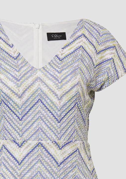 Actual product image S.Oliver Kleid Antailliertes Midikleid aus Strickjersey mit V-Ausschnitt (36)
