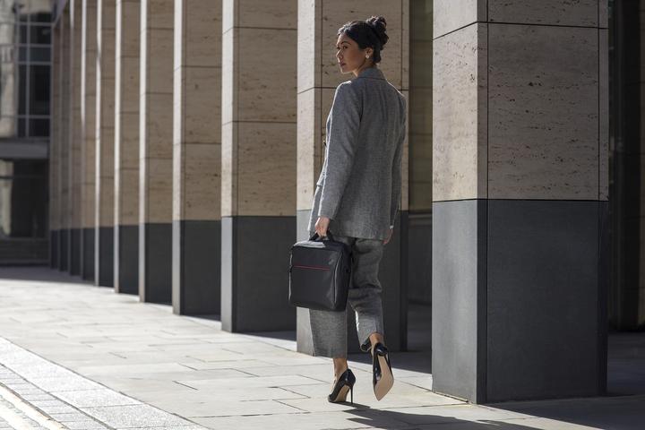 Produktbild Lenovo 4X40Q26385 (15.60", Universal)