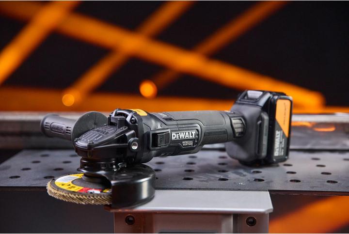 Produktbild DeWalt McLaren DCG45MP2T (18 V)