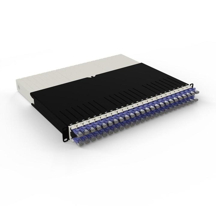 Produktbild PATCHBOX one / 8RU / Cat 6A, STP, 0.8 m, Violett (STP, U/FTP, CAT6a, 0.80 m)