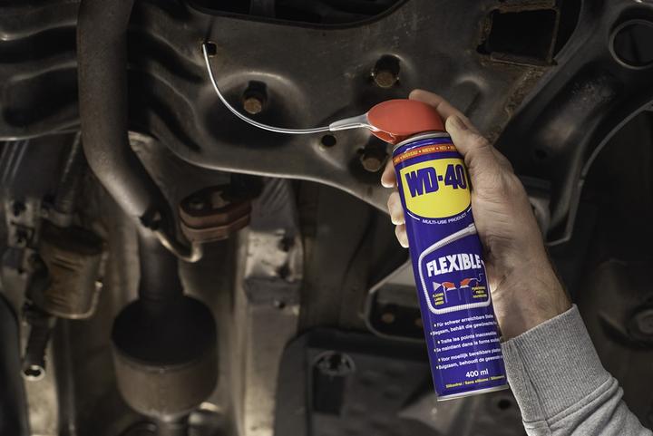 Produktbild WD-40 Kriechöl mit flexiblem Rüssel (400 ml)