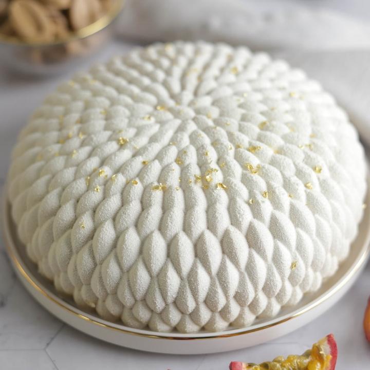 Actual product image Silikomart Silicone mould - Honore (19.50 cm)