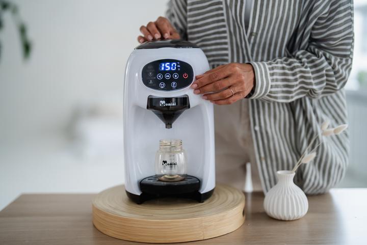 Immagine prodotto Momini Macchina per bevande a base di latte MilkFormulaElite