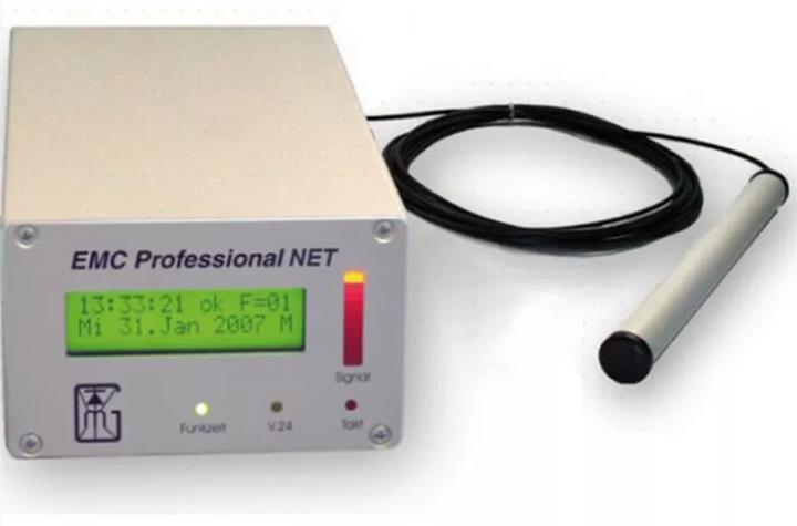 Produktbild Gude 3001 Zeitserver mit Integrierter DCF77 Funkuhr für Industrieumgebungen (0.32 m)