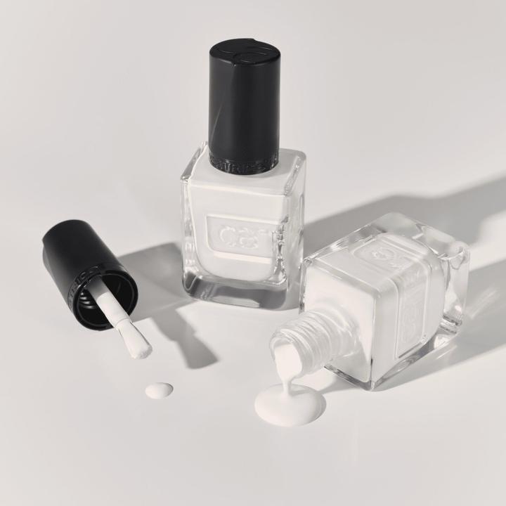 Actual product image Catrice Gel Affair Nail Lacquer No. 001 White Long-Lasting (001 Ibiza Feeling, Gel-Effect Nail Polish)