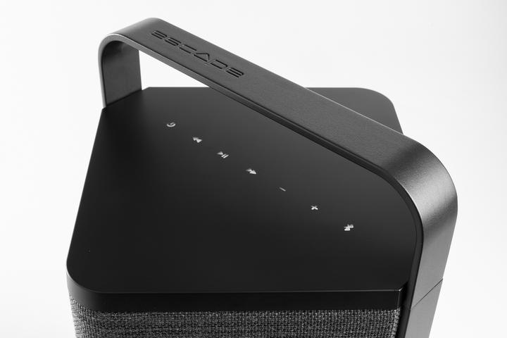 Actual product image Escape P6 Bluetooth (16 h, Rechargeable battery operated)