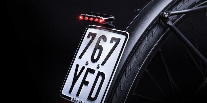 Produktbild Supernova M99-E6 Tail Light Gepäckträger