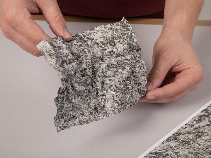Actual product image Noch Crinkle Rock
