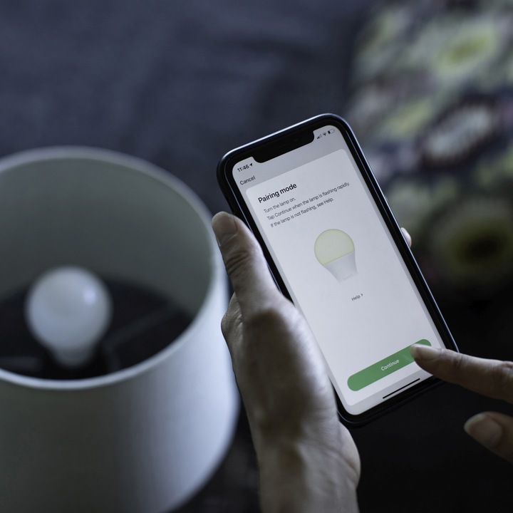 Actual product image Hombli Smart Bulb 9W RGB (2x) (E27, 9 W, 800 lm, 2 x, F)