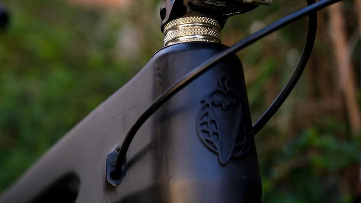 Actual product image NG Sports Knurlee Spacer Set, 1 1/8"/28.6, 1x10mm/1x5mm/1x2.5mm, cash-eema gold