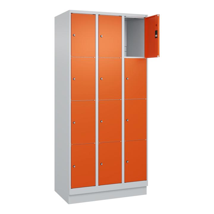 Actual product image C+P Fächerschrank Classic Plus, 4 Fächer übereinander, Abteilbreite 30 cm, mit Sockel (90 cm, 195 cm)