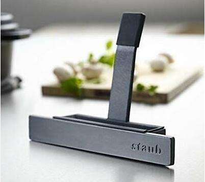 Produktbild Staub Deckelhalter (Metall)