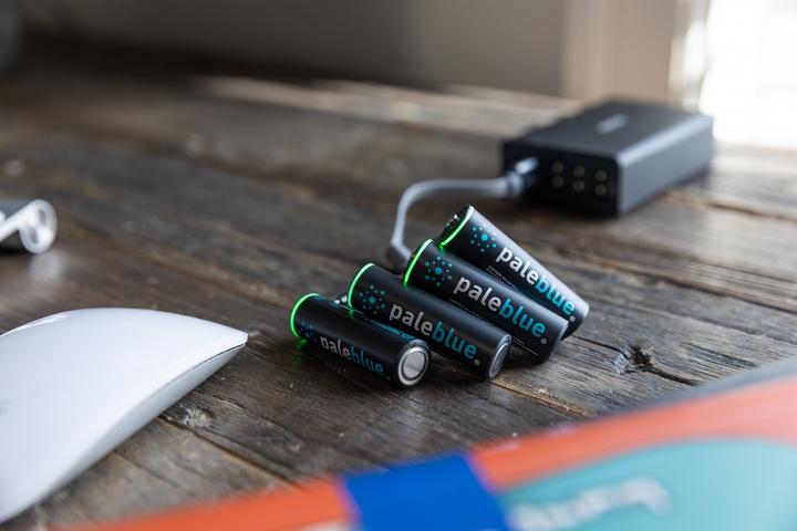 Image du produit Pale Blue AAA USB-C (4 pcs, AAA, 600 mAh)