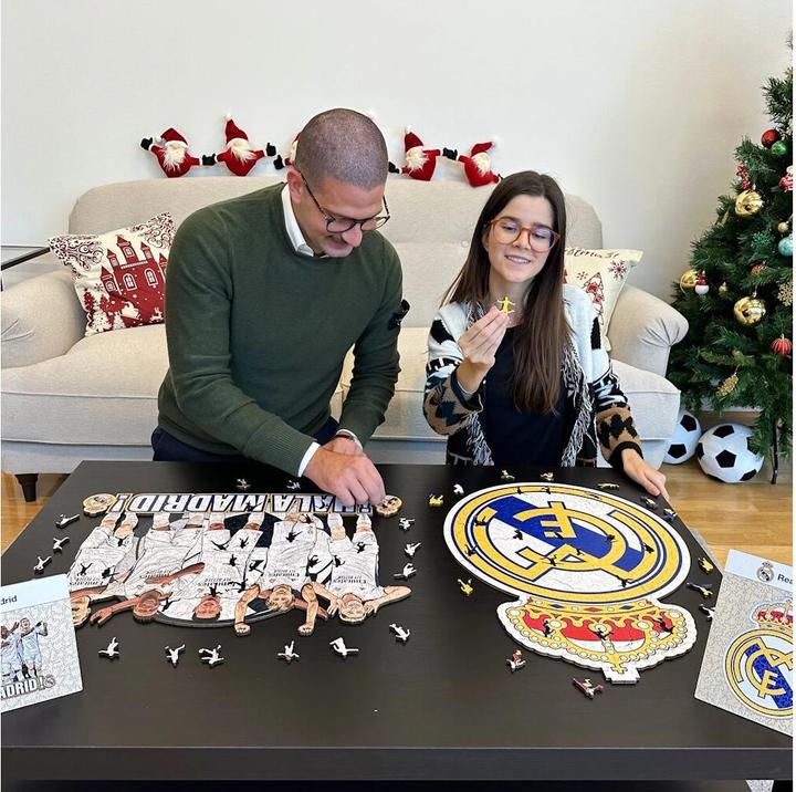 Produktbild Iconic Real Madrid CF - 5 Spieler - Holz Puzzle Grösse L (500 Teile) (500 Teile)