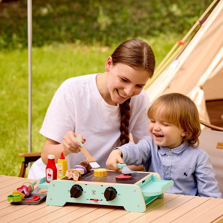 Actual product image Hape Grill with cast iron pan