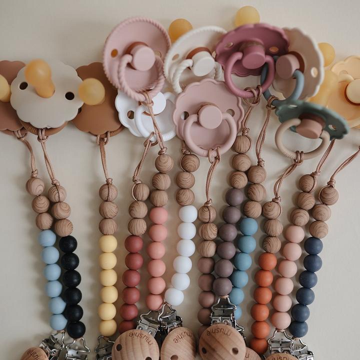 Actual product image Mushie Dummy Chain Clip Eva Mustard Yellow (1 x)