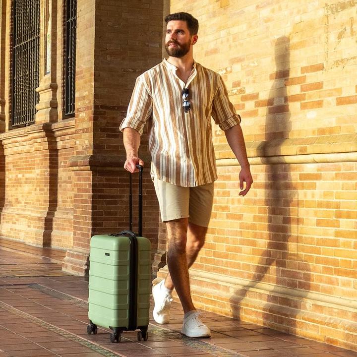 Produktbild Cabin Max Anode Handgepäck Koffer mit 4 Rollen (40 l)