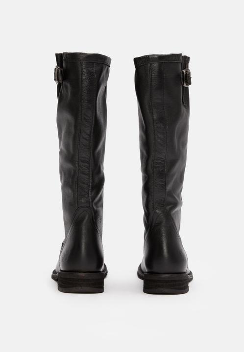 Actual product image Felmini Gredo 6922, the mid-height biker boot from, is made from smooth leather. These boots are (41)