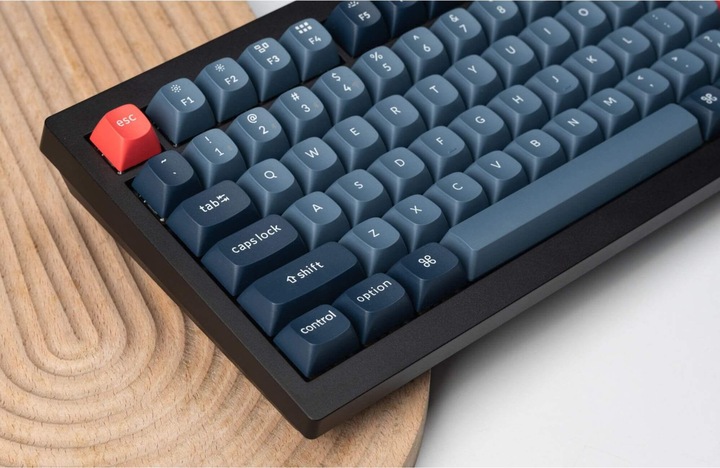 Actual product image Keychron V1 Max (US, Cable, Wireless)