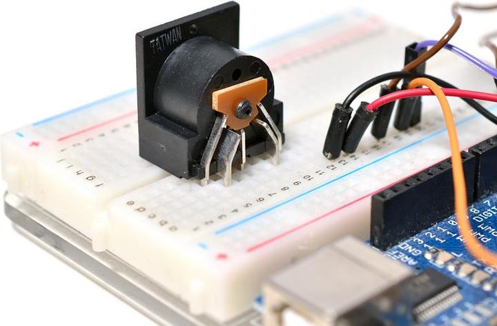 Image du produit Adafruit Prise Midi (5 broches Din) Compatible avec les cartes mères
