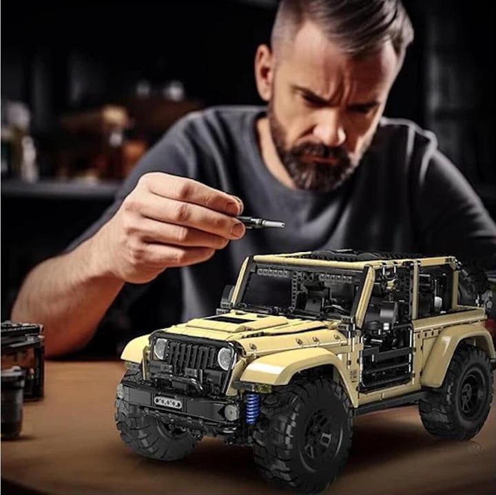 Actual product image Mould King Offroader Wrangler
