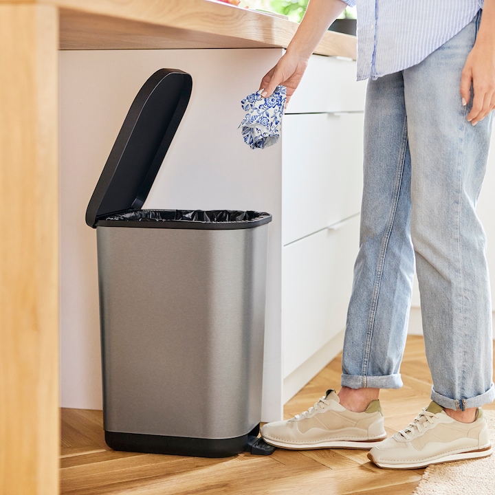 Actual product image Rotho Pedal bin (35 l)