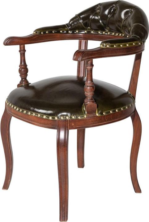 Walnuss und Dunkelgrün