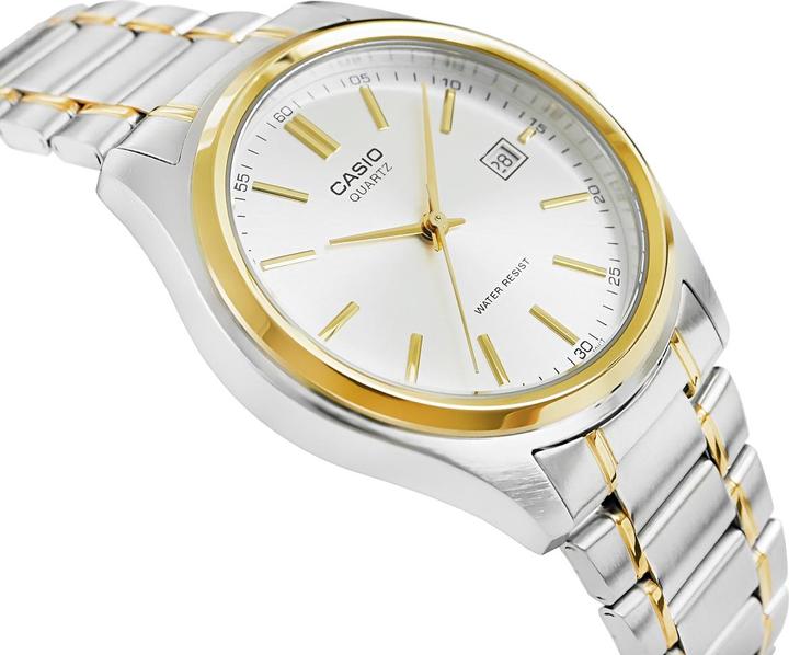 Actual product image Casio Collection (38 mm)