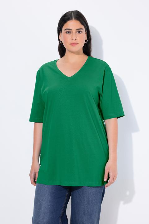 Actual product image Ulla Popken Basic V-Neck Relaxed Fit Short Sleeve Tee (60)