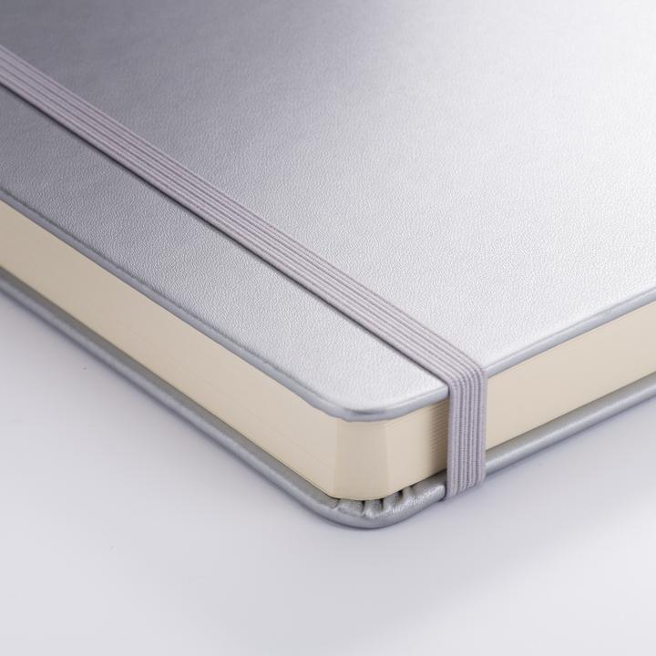 Actual product image Sakura Sketch Book A5 Medium Shiny Silver (A5, Plain, Hardcover)