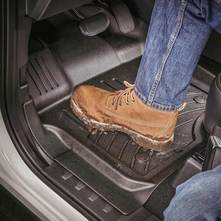 Actual product image WeatherTech Toyota FJ Cruiser XJ10 (2006-2018) 2nd row car mats