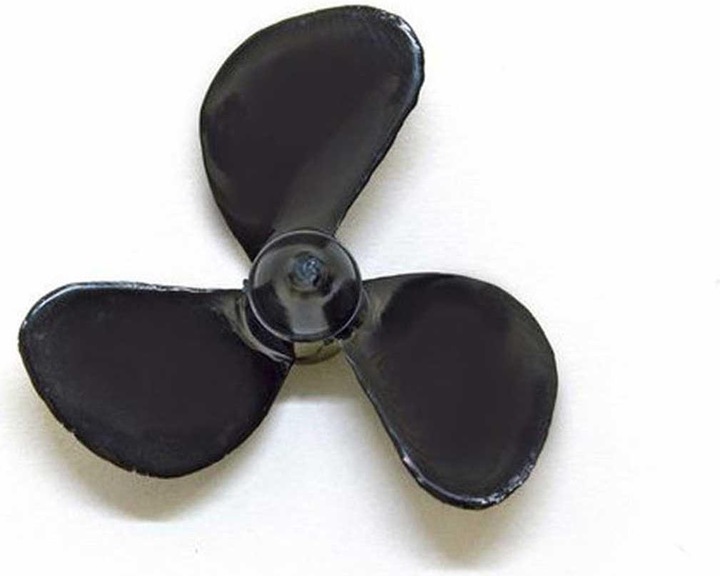 Graupner 3-blade propeller right