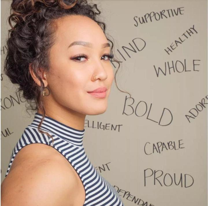 Actual product image Savage Background 2.72 x 11 m Light gray (272 cm, 1100 cm)
