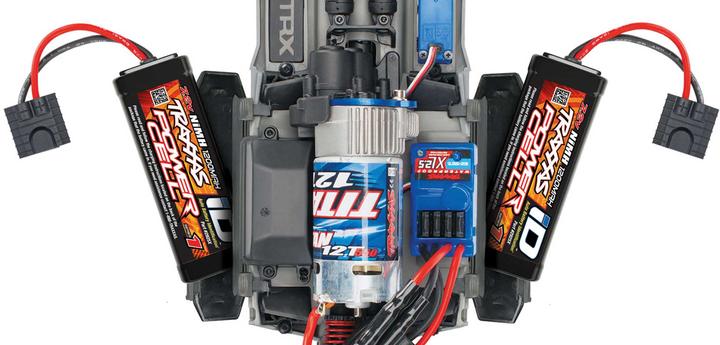 Produktbild Traxxas E-Revo Rot/Blau 1/16 Monster-Truck Rtr Brushed Mit Akku Und USB-C Lader (RTR Ready-to-Run)