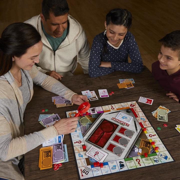 Actual product image Hasbro Monopoly Crooked Cash Board game Economic simulation (Finnish)
