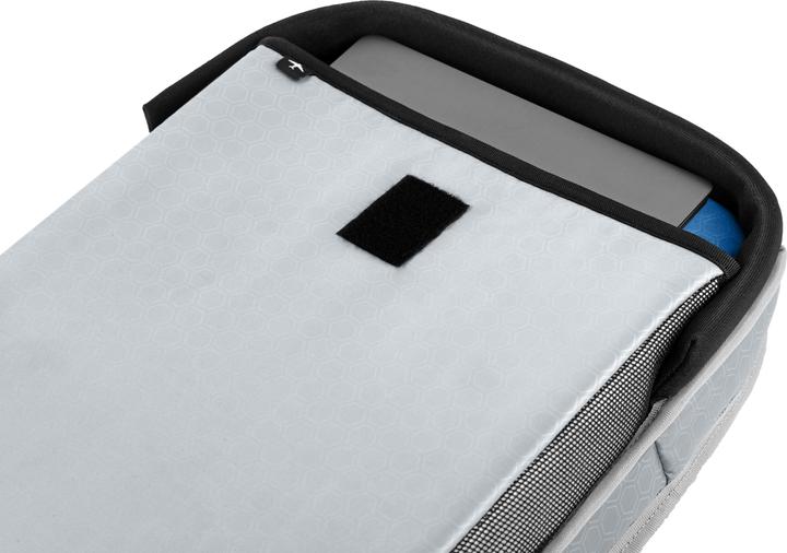 Actual product image Dell Premier (21 l)