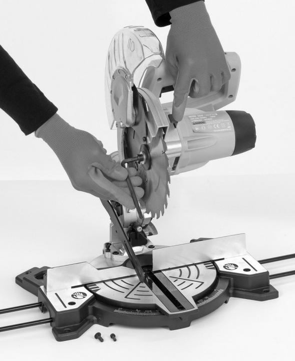 Produktbild Powerplus Gehrungssäge 1500W Ø 210mm - 1 Acc.