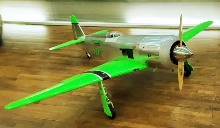 Produktbild Seagull Models SG-Models ) YAK 11 71" 1,8m CHROM 35cc AIRRACE "Perestroika" MIT Ein (Warbird)