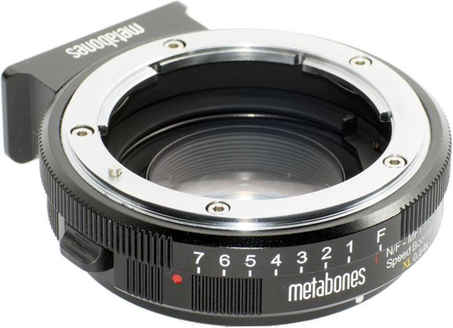 Produktbild Metabones Speed Booster XL Nikon G Objektiv an MFT Kamera