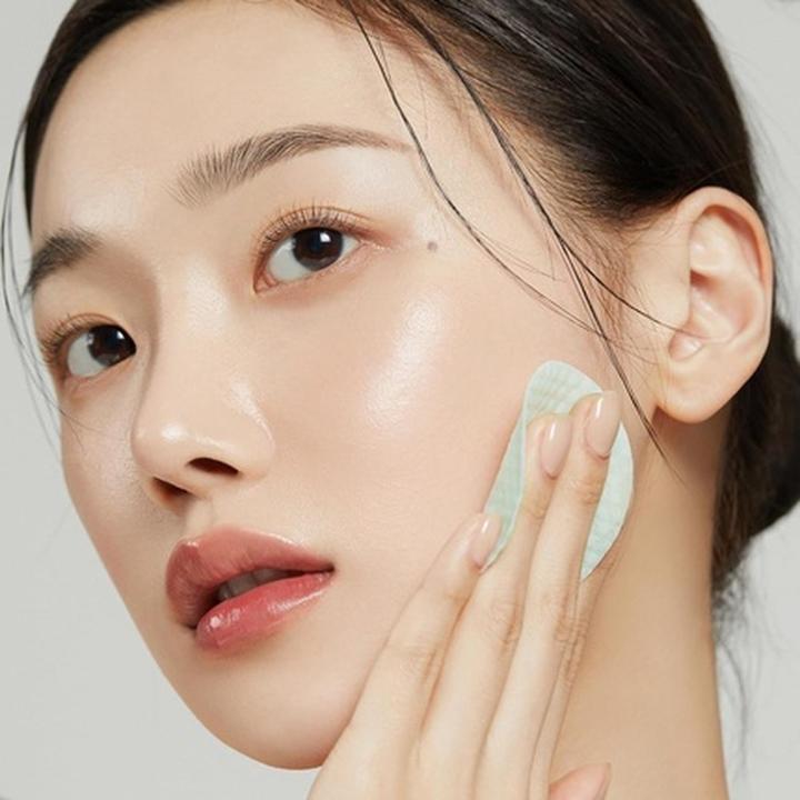 Actual product image Medicube Cica Daily (Facial cleansing wipes, 70 ml)